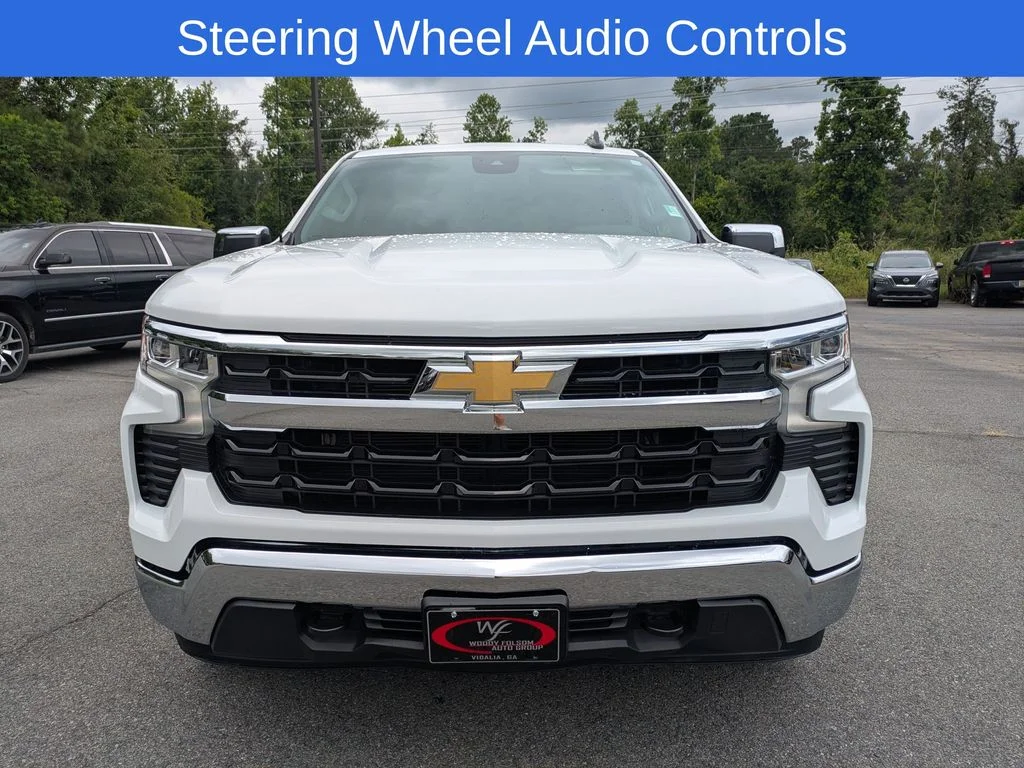 Used 2024 White Chevrolet LT image 9