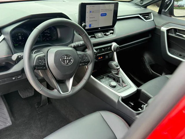Certified Used 2025 SUPERSONIC RED/BLACK Toyota XSE image 9