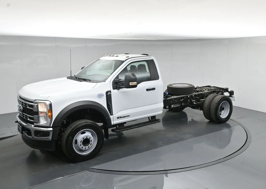 New 2026 Oxford White Ford XL image 33