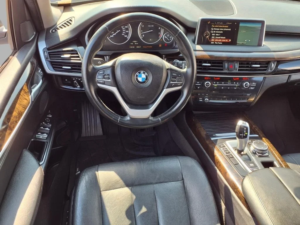 Used 2016 Gray BMW sDrive35i image 4