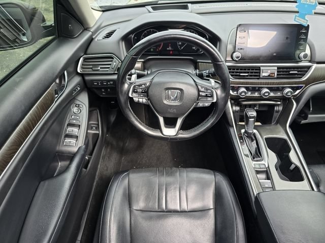 Used 2018 Black Honda Touring 1.5T image 25