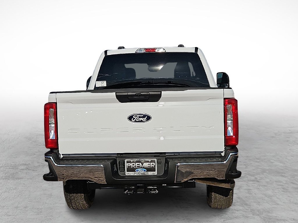 New 2027 Oxford White Ford F-250® XLT image 9