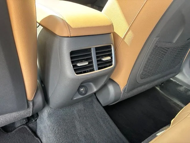 Used 2021 Hyper White Hyundai Limited image 31