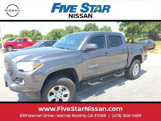 Used 2020 Gray Toyota SR5 image 1