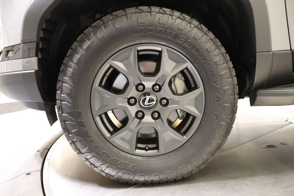 2025 Lexus GX Overtrail - Photo 9