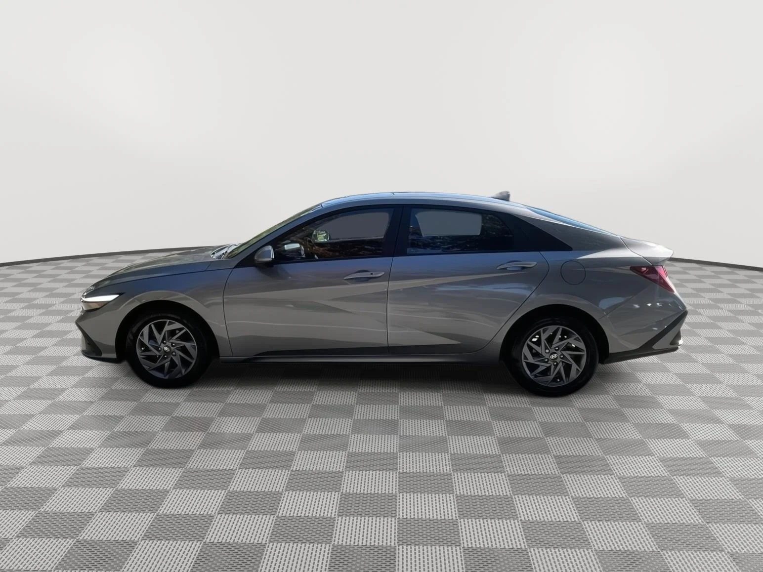 Used 2024 Fluid Metal Hyundai SEL image 8