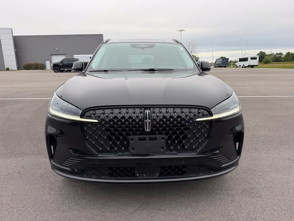 Used 2026 Black Lincoln Reserve image 2