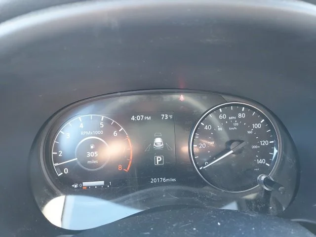 Used 2023 Gray Nissan SV image 13