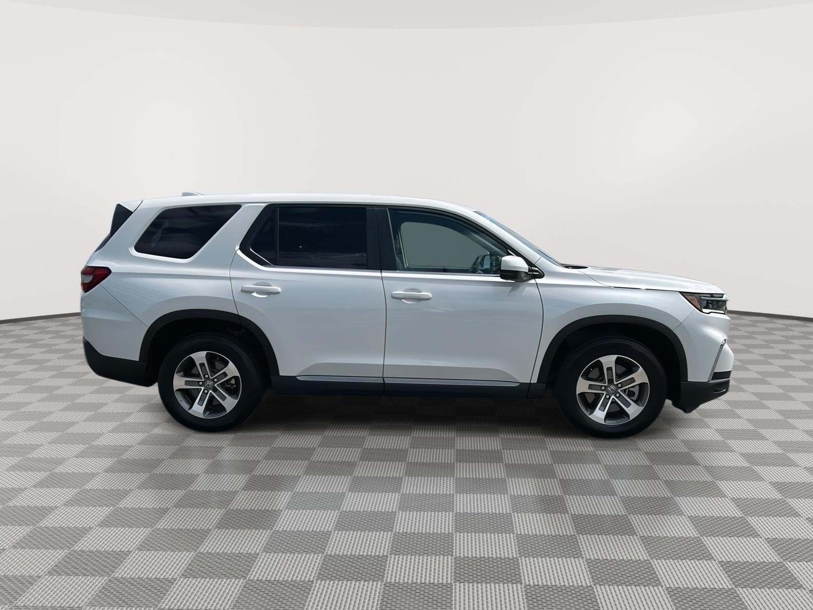 Certified 2025 Honda Pilot EX-L with VIN 5FNYG1H40SB052938 for sale in Kansas City