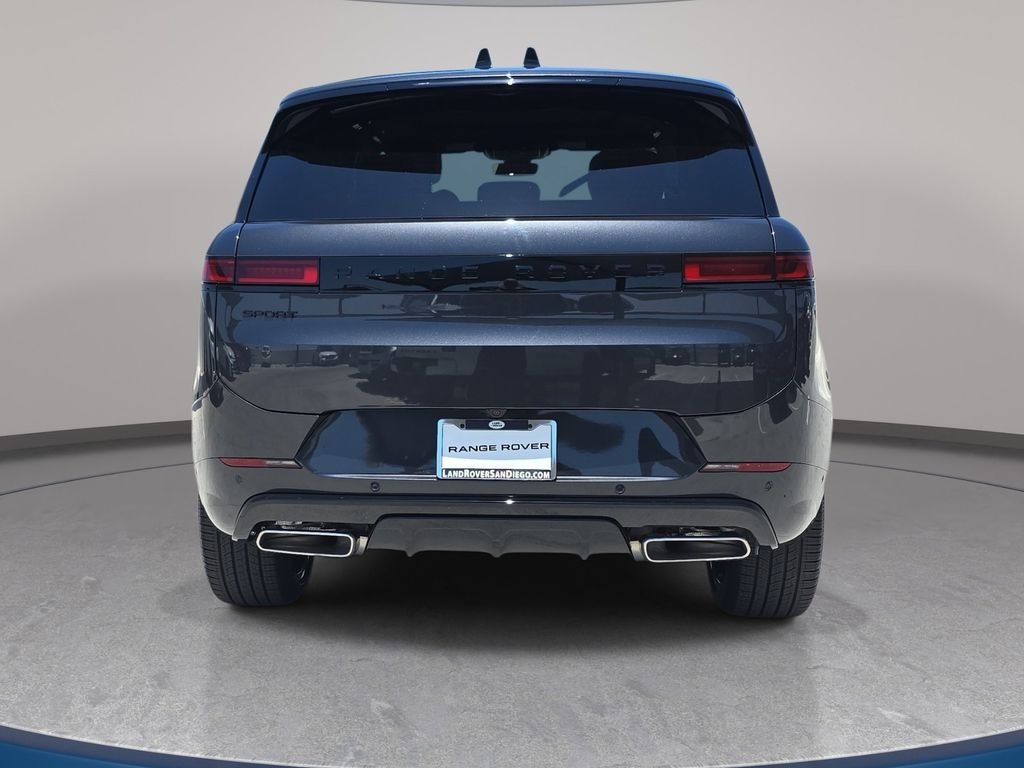 New 2026 Carpathian Grey Land Rover Dynamic SE image 6