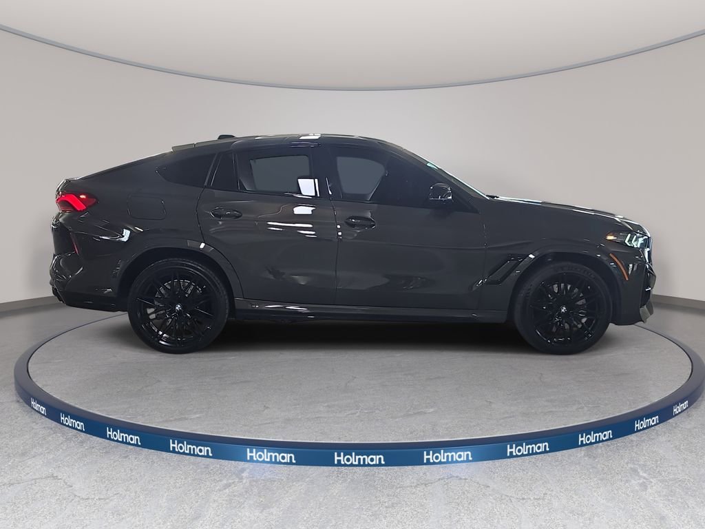 Certified Used 2025 Dravit Grey Metallic BMW  image 6