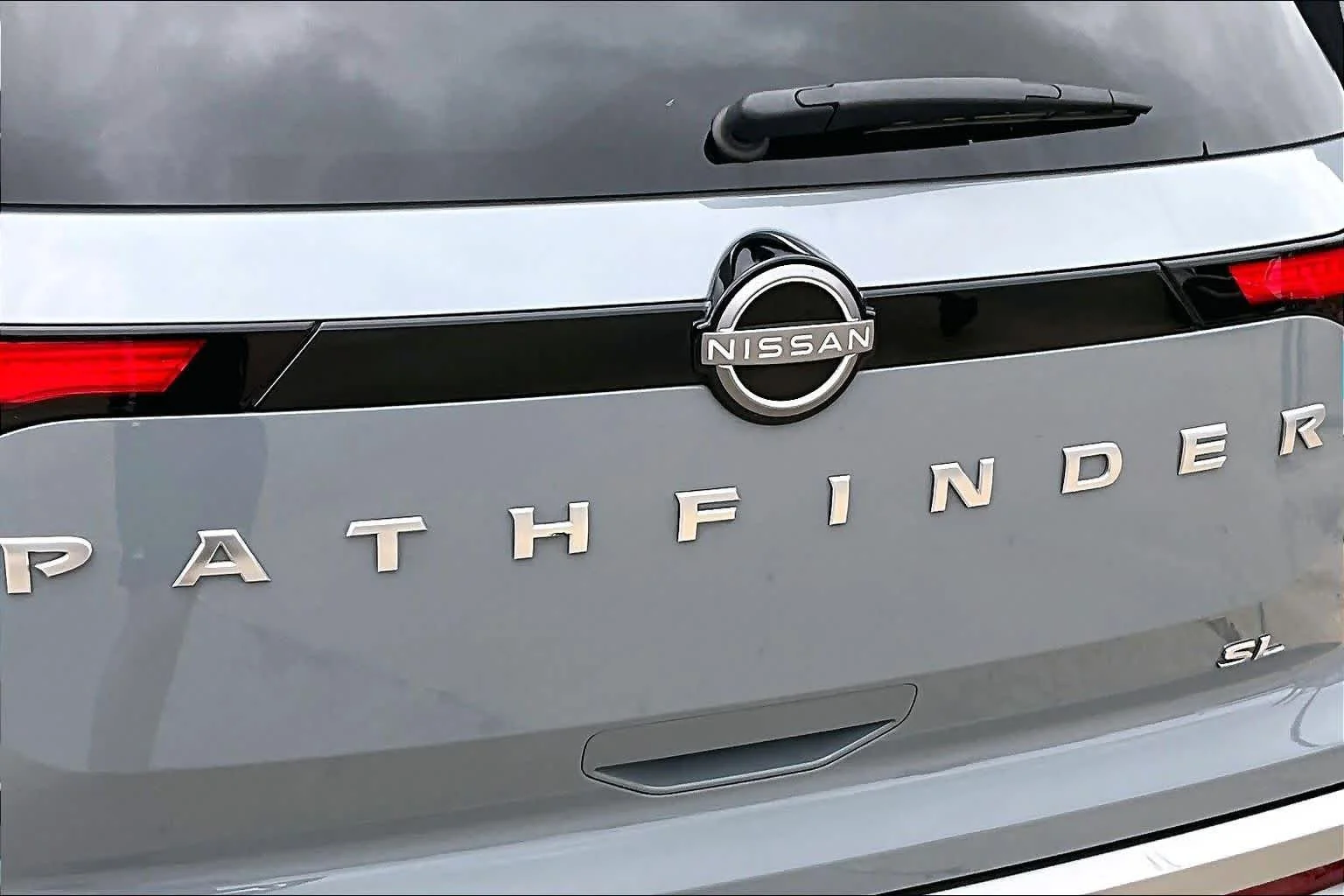 Used 2023 Solid Gray/Super Black Nissan SL image 29