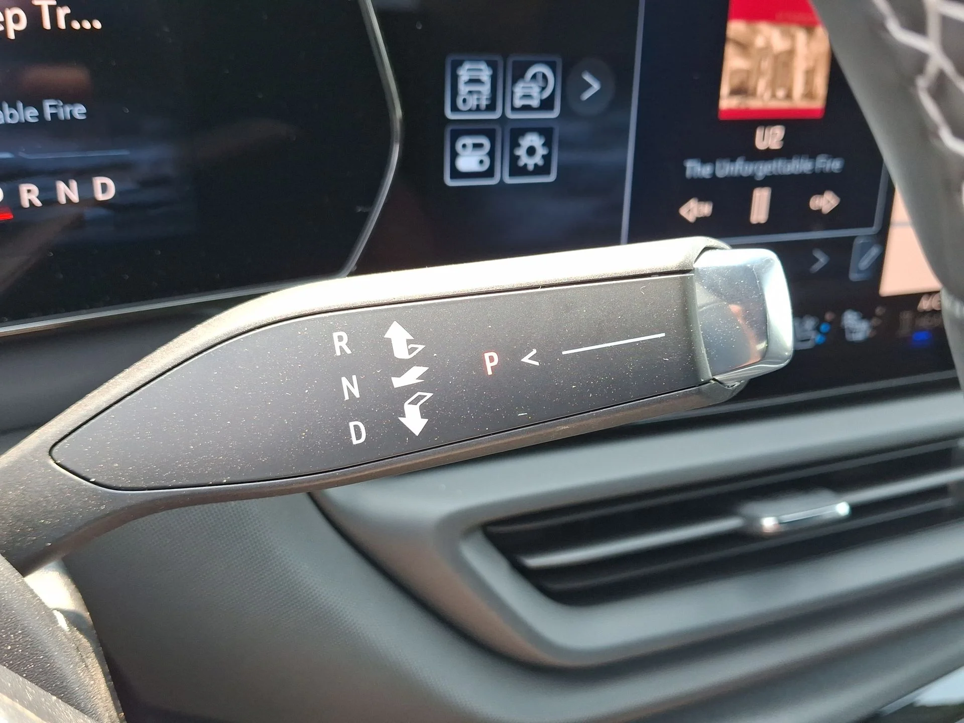 2025 Chevrolet Silverado EV LT - Photo 34