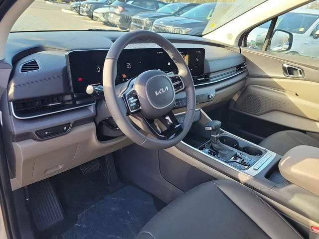 New 2026 Ivory Silver Kia EX image 7