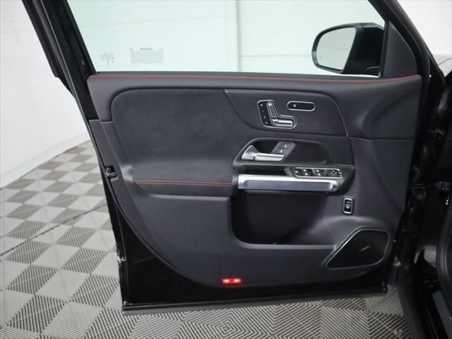 2026 Mercedes-Benz GLB AMG GLB 35 - Photo 25