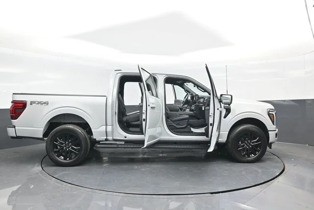 New 2026 Avalanche Ford Lariat® image 28