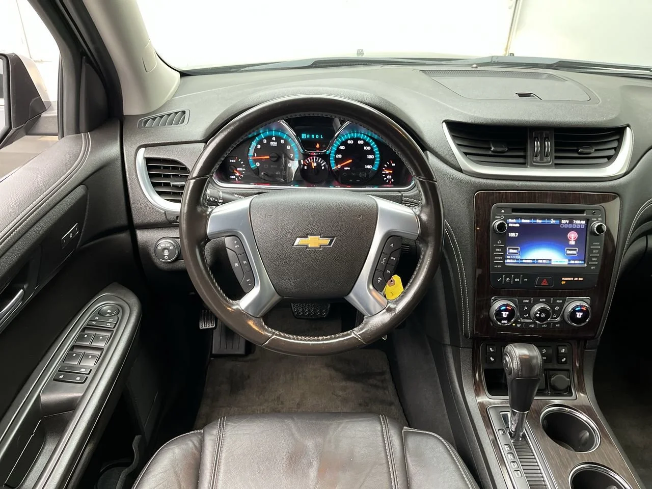 Used 2017 TUNGSTEN METALLIC Chevrolet LT image 15