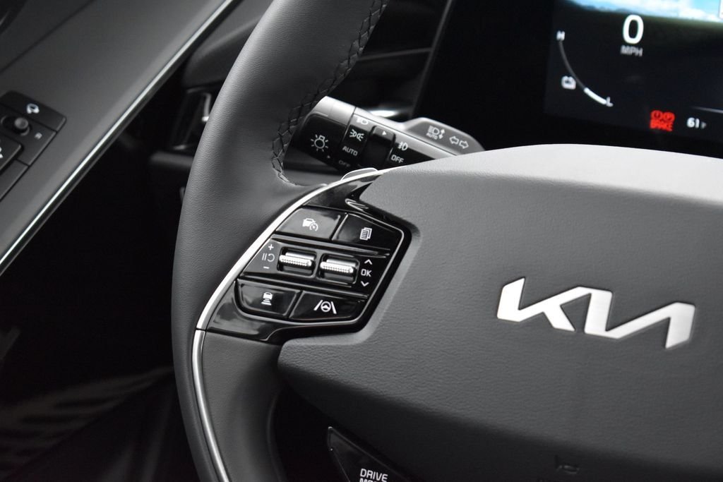 New 2026 Cityscape Green Kia WAVE image 14