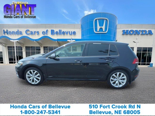 Used 2019  Volkswagen SE image 8