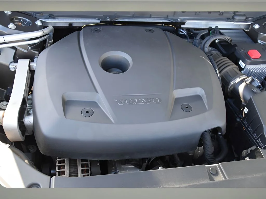 Used 2022 Pine Grey Metallic Volvo Inscription image 27