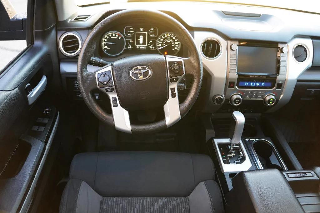 Used 2021 Midnight Black Metallic Toyota SR5 image 21