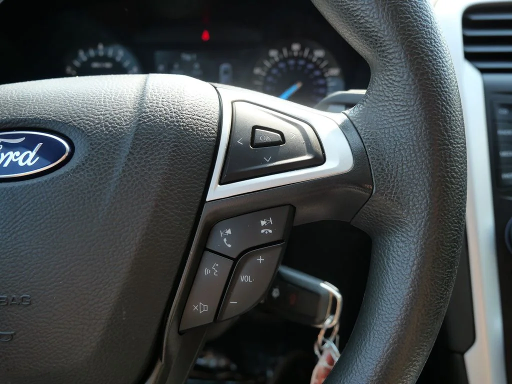 Certified Used 2015 Red Ford SE image 19