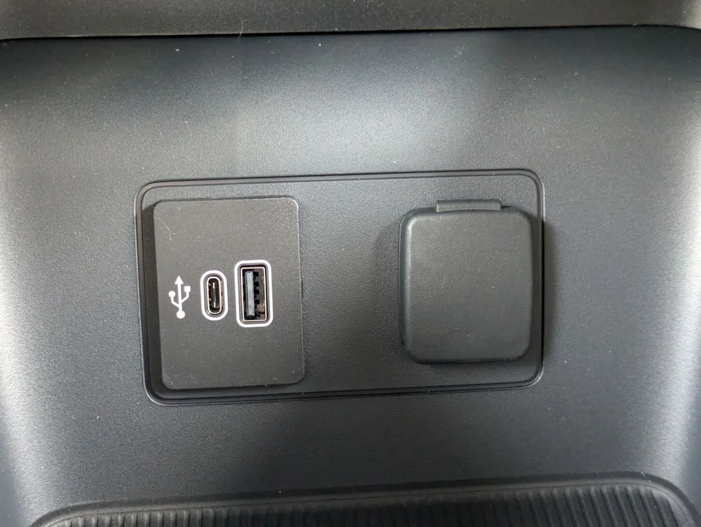 New 2026 Agate Black Metallic Ford ST image 24