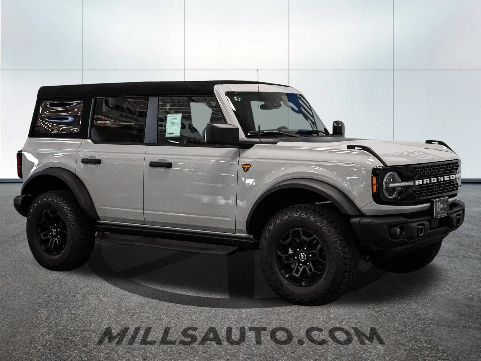 New 2026 Avalanche Gray Ford Badlands® image 10