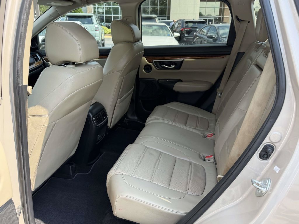 Used 2018  Honda Touring image 15