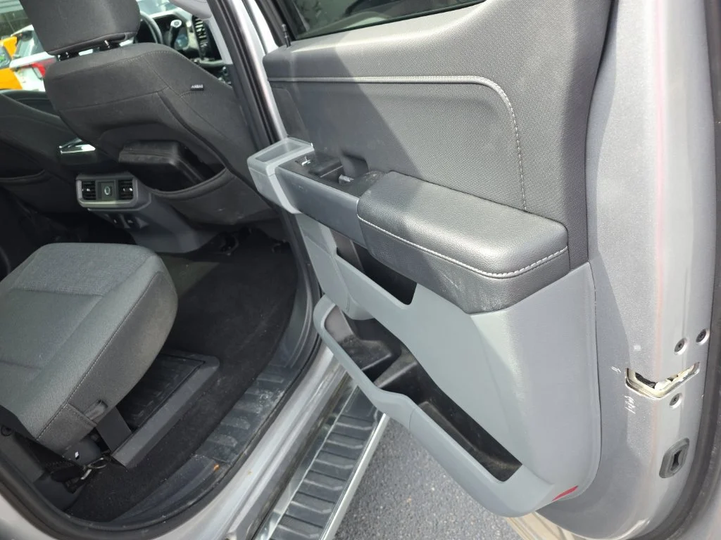 Used 2024 Silver Ford XLT image 11