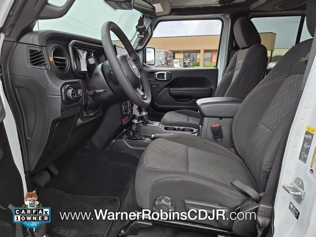 Used 2025 White Jeep Mojave image 5