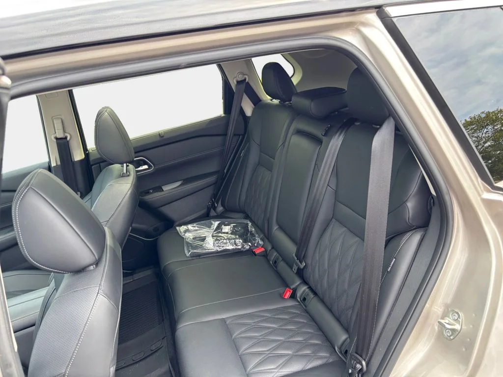 Used 2019 Silver Lexus 350 image 10