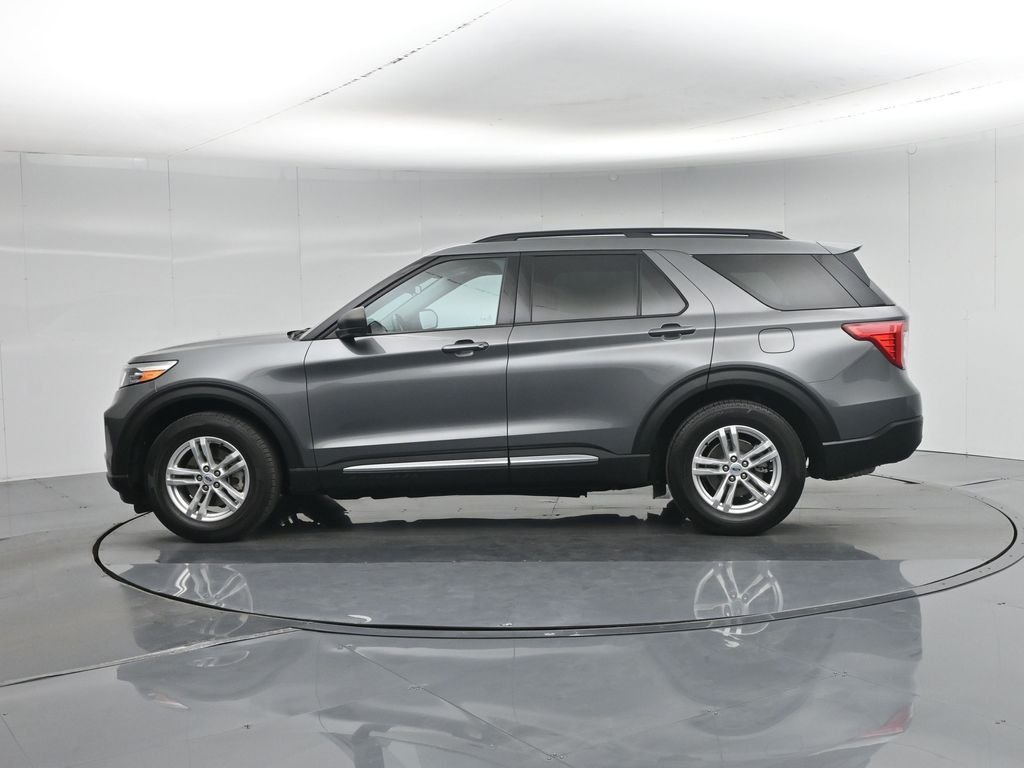 Certified Used 2023 Gray Ford XLT image 28