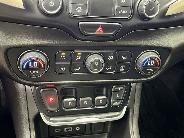 Used 2019 Red Quartz Tintcoat GMC Denali image 22