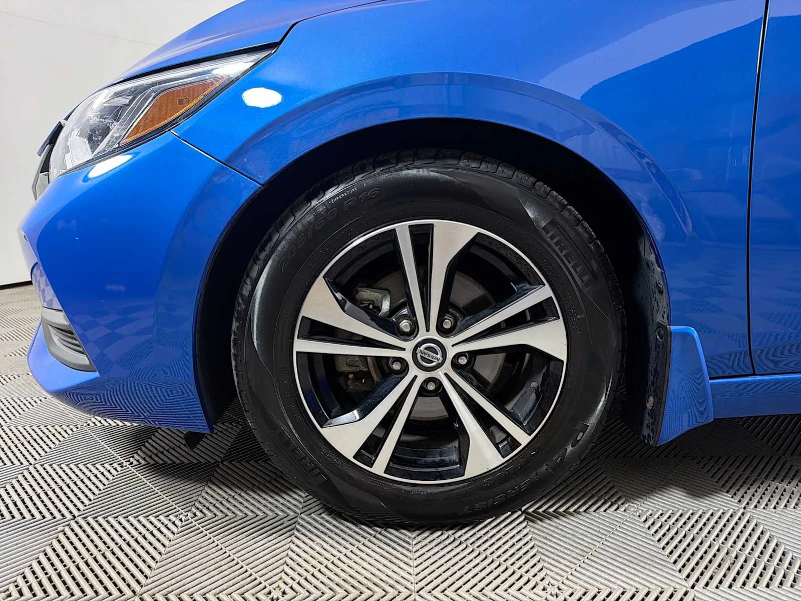 Certified Used 2023 Electric Blue Metallic Nissan SV image 27