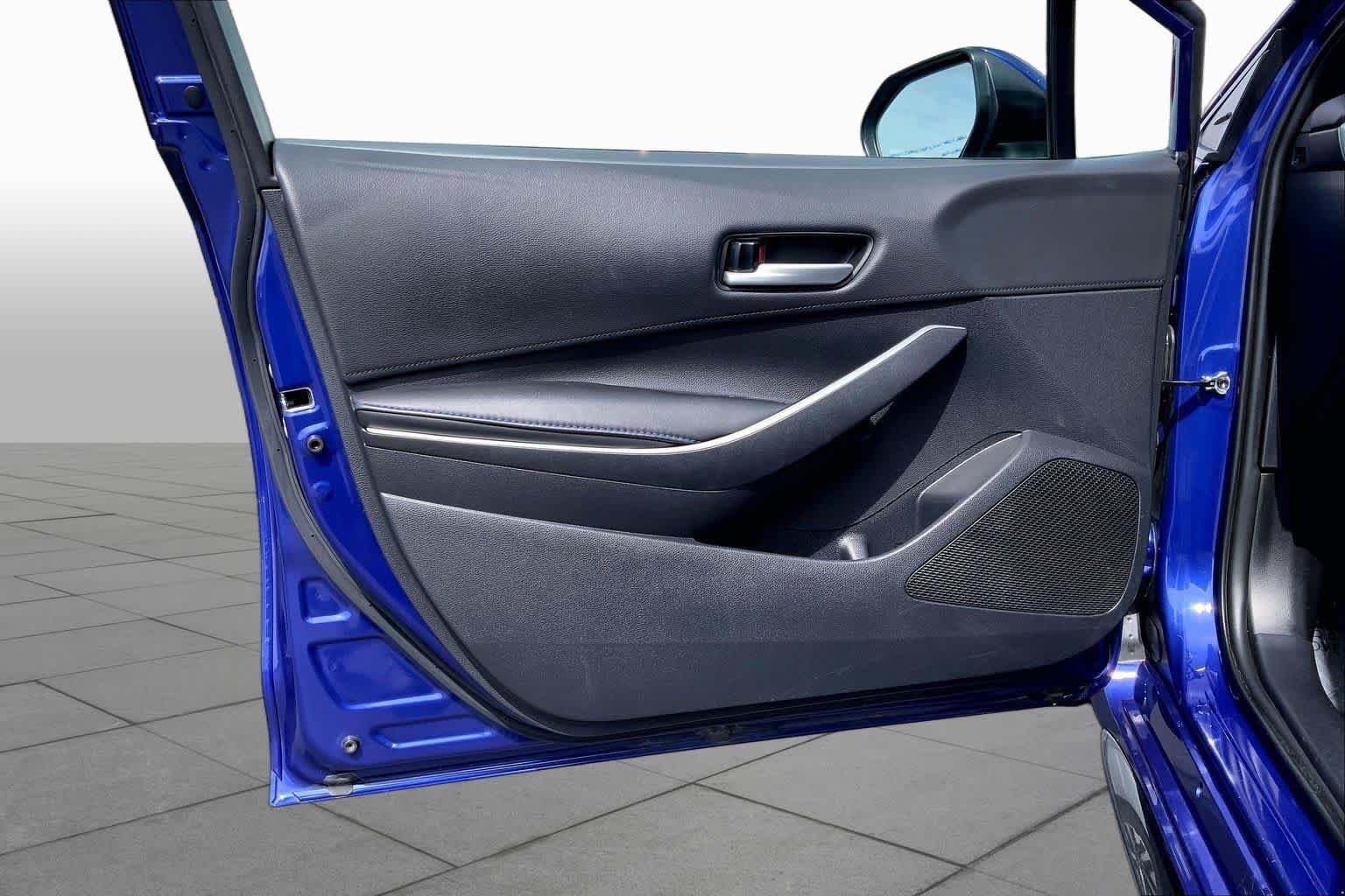 Used 2020 Blue Crush Metallic Toyota SE image 24