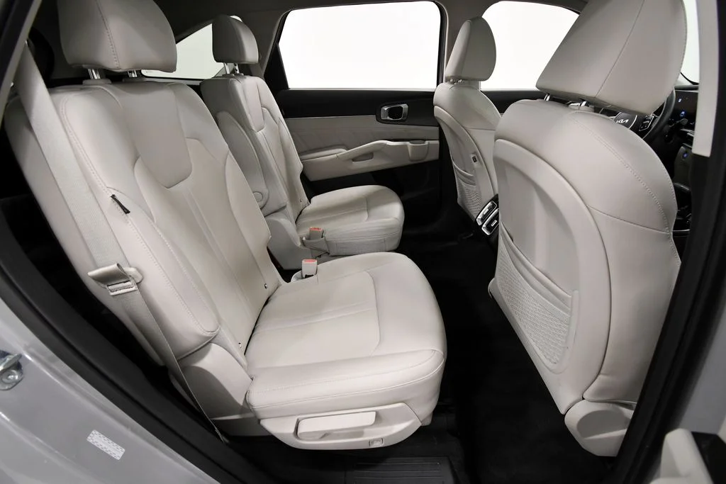 Certified Used 2025 Gray Kia X-Line SX image 18