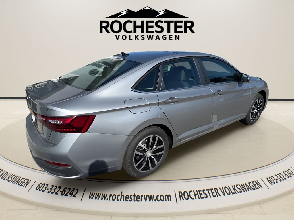 2025 Volkswagen Jetta SE - Photo 10