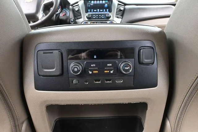 2020 Chevrolet Suburban LT - Photo 47