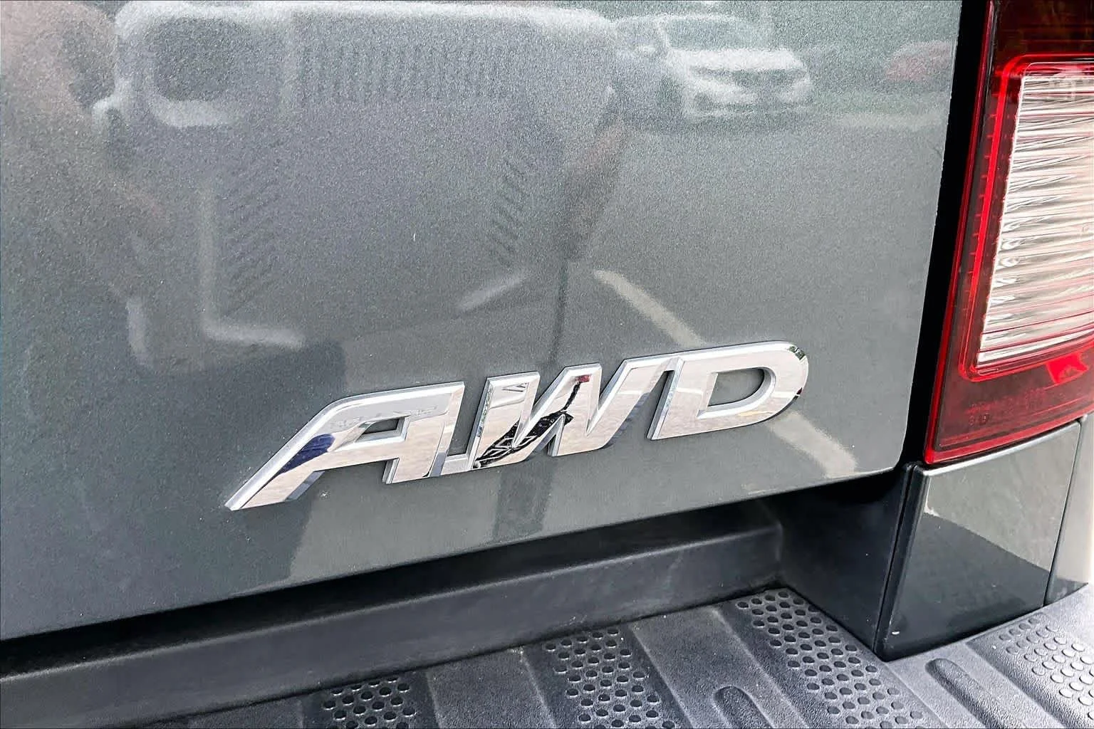 Used 2019 Forest Mist Metallic Honda RTL image 10