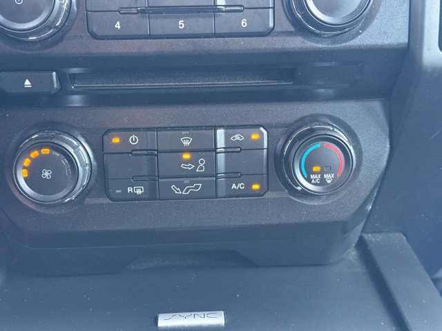 Used 2018 White Ford XL image 19