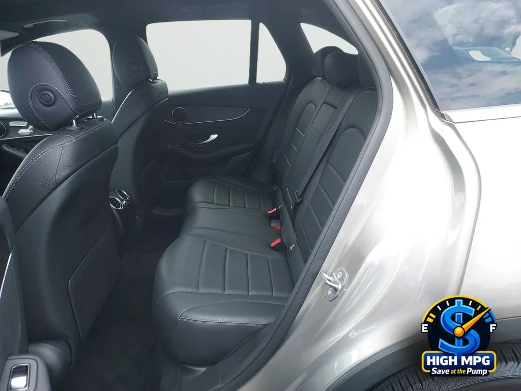 Used 2020 Silver Mercedes-Benz GLC 300 image 32