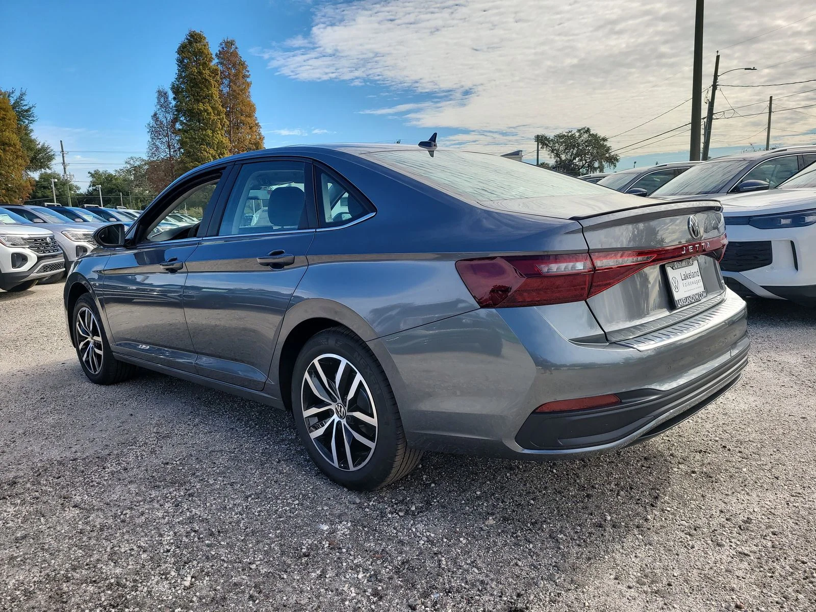 New 2026 Platinum Gray Metallic Volkswagen 1.5T SE image 8