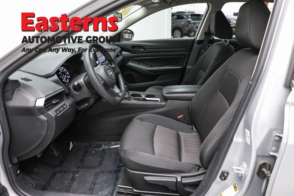 Used 2024 Silver Nissan 2.5 S image 13