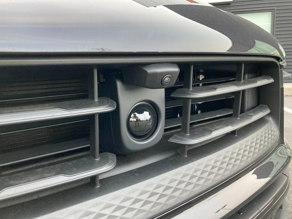 2026 Porsche Macan T - Photo 35
