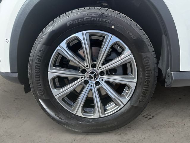 New 2026 Polar White Mercedes-Benz GLC 300 image 14