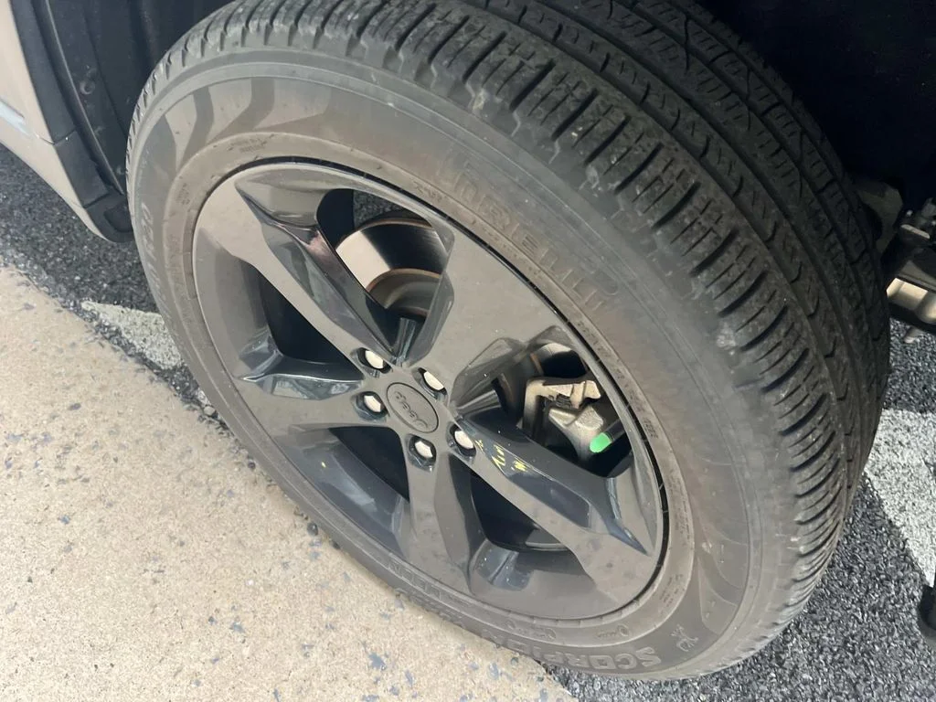 Used 2023 Black Jeep Limited image 19