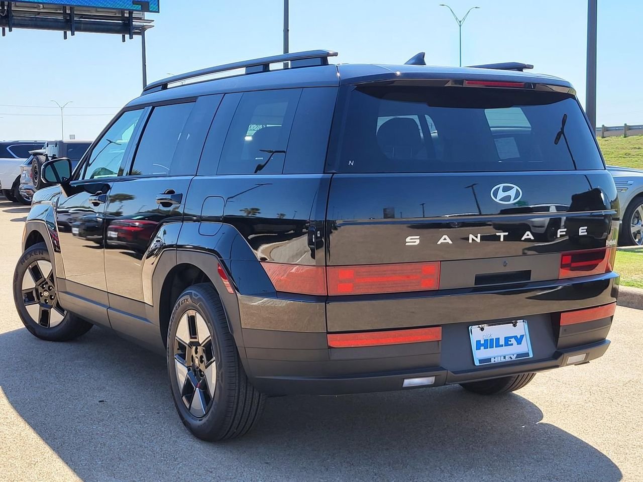 New 2026 Phantom Black Hyundai SEL image 3