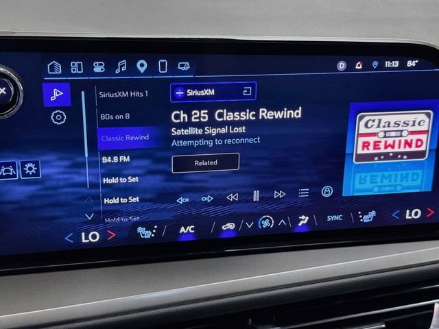 Used 2025 Summit White Chevrolet LT image 16
