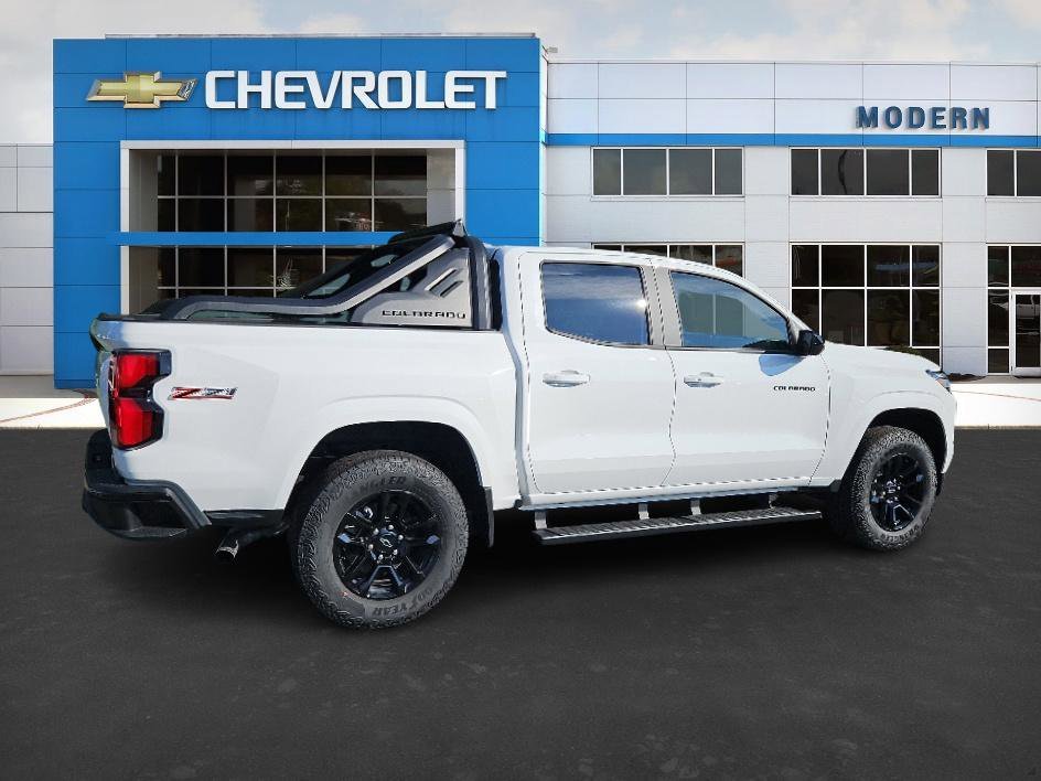 2025 Chevrolet Colorado Z71 - Photo 6